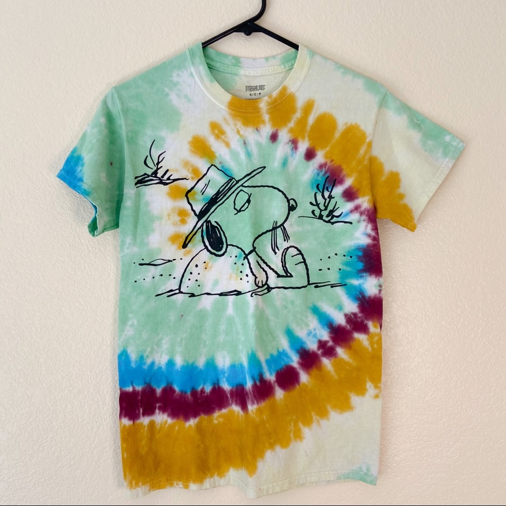 Snoopy tie dye spike tshirt peanuts shirt